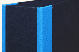 Schlicht einfarbig Ordner und Ringbücher Schreibweise Papeterie Manufaktur